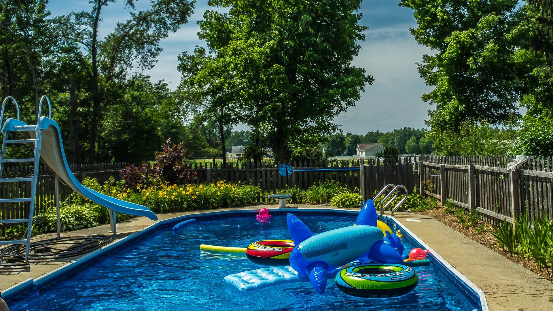 Creating a Relaxing Oasis: Tips for Poolside Landscaping
