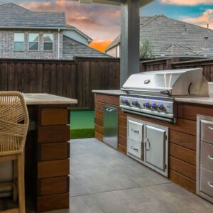 An outdoor kitchen grill 