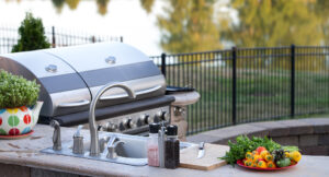 Designing the Perfect Outdoor Kitchen in 2025