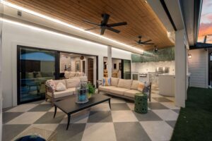 covered patio living space