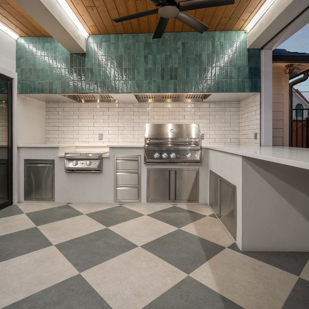 outdoor kitchen with proper venting