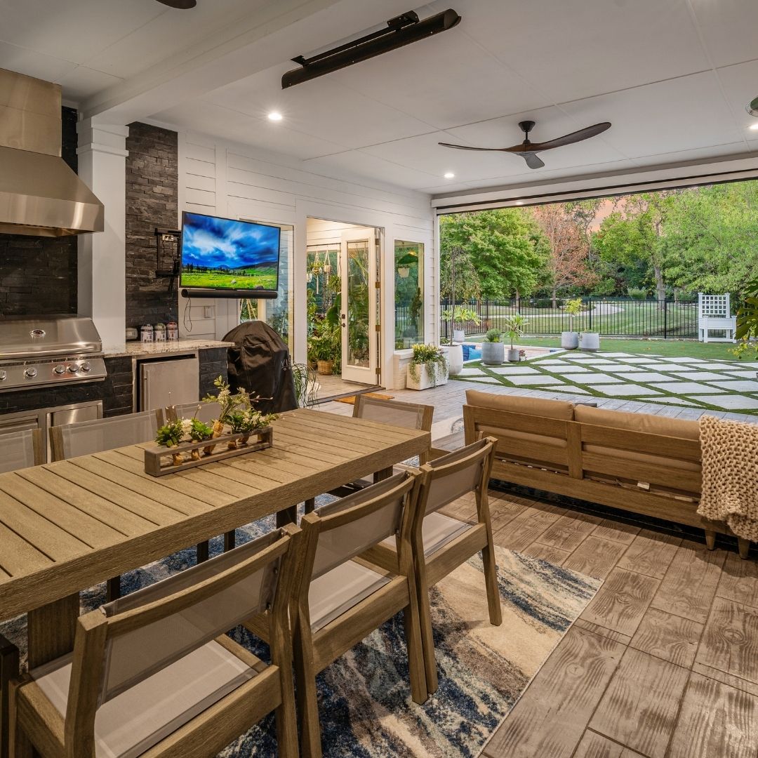 outdoor kitchen with patio area